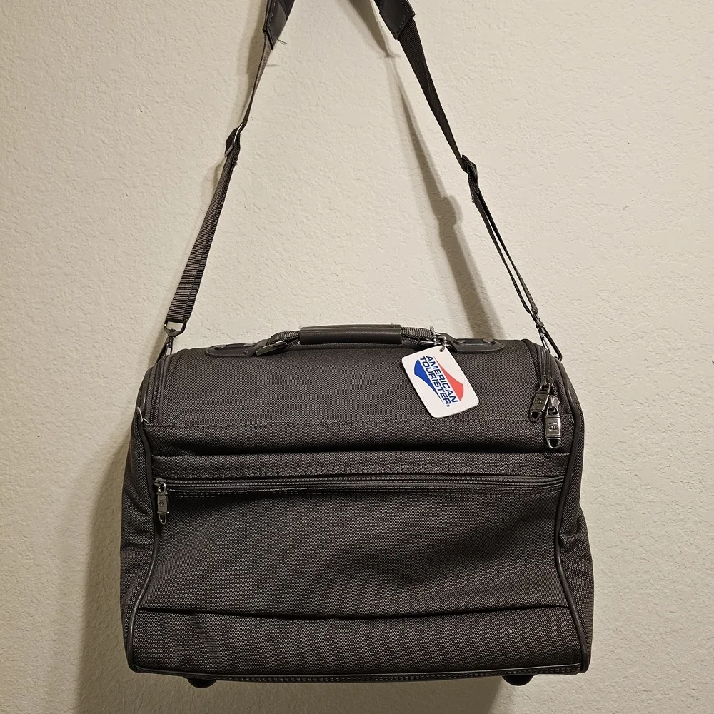 American Tourister Brown Textured Men’s Laptop Shoulder Bag